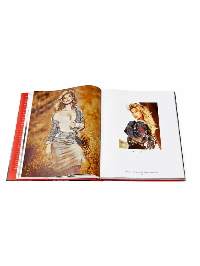 A Fourth Decade of GUESS Images Book SilverNavy Home GUESS Women A Fourth Decade of GUESS Images Book SilverNavy Home GUESS Women