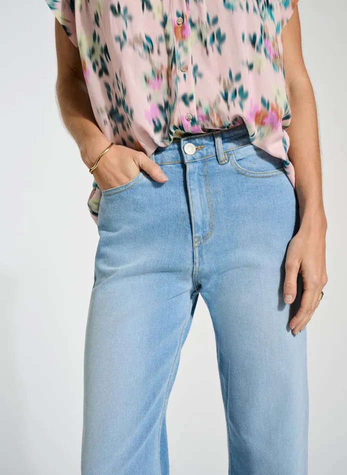 Baukjen Organic Stretch Cotton Crop Straight LegJeans Light Indigo Wash Clothing