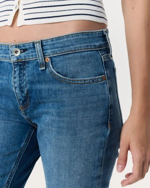 FeatherweightJeans rag and bone Women Dre Boyfriend Jean Julienne