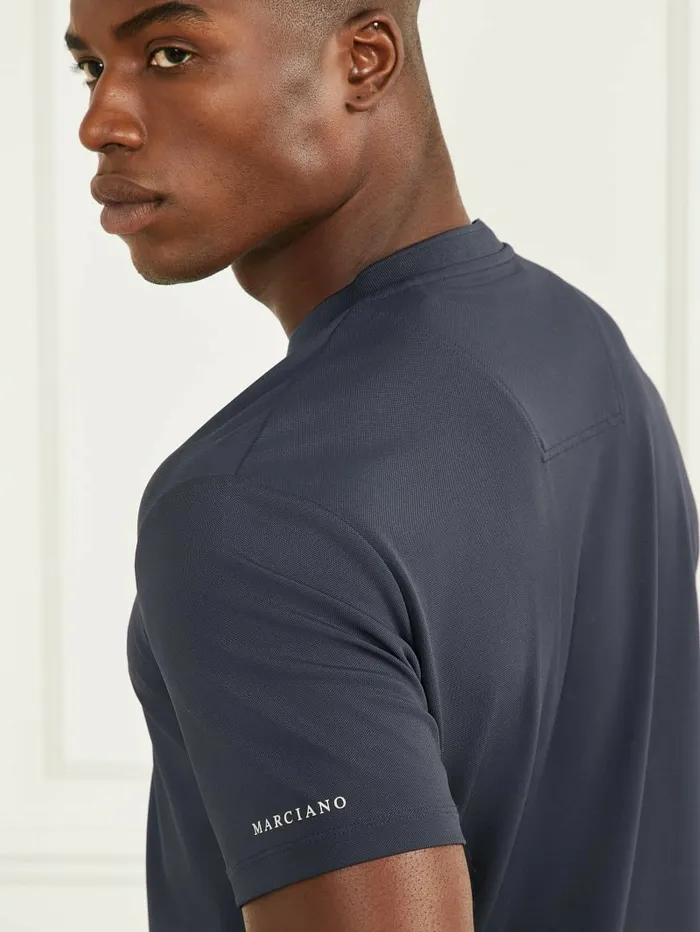 Formal VNeck Tee Bleu lgant TShirts and Tanks GUESS Men Formal VNeck Tee Bleu lgant TShirts and Tanks GUESS Men