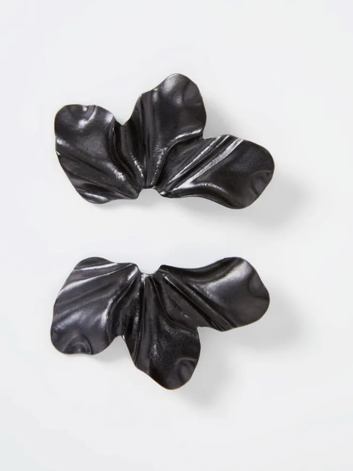 French Connection Jewellery Flower Piece Earrings Black 8211 Woman