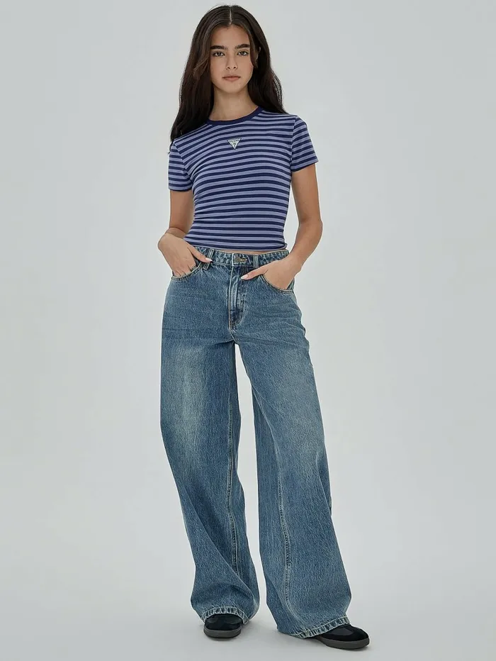 GUESS Jeans and Denim Women GUESS Originals Kit Flare Jeans Go Fez Medium Wash