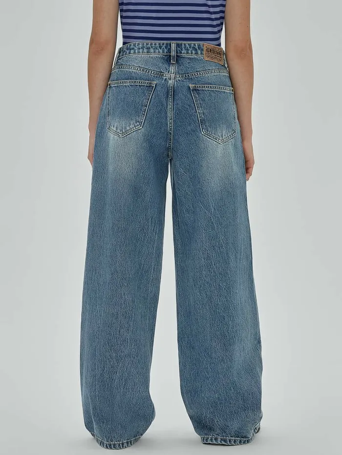 GUESS Jeans and Denim Women GUESS Originals Kit Flare Jeans Go Fez Medium Wash