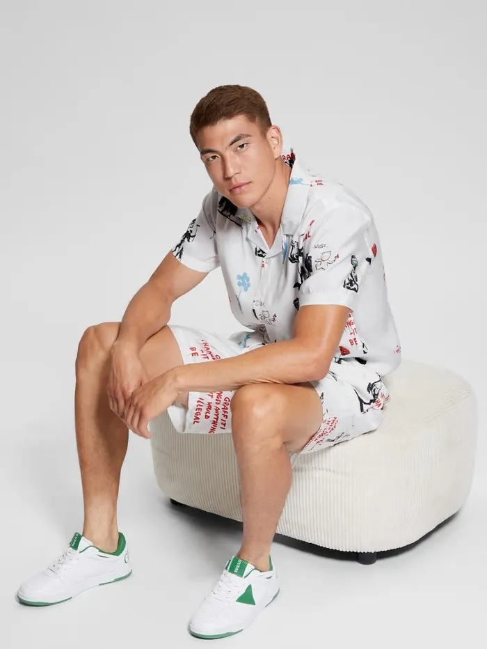 GUESS Shirts Men Graffiti Sandwashed Woven Camp Shirt Street Graffiti GUESS Shirts Men Graffiti Sandwashed Woven Camp Shirt Street Graffiti