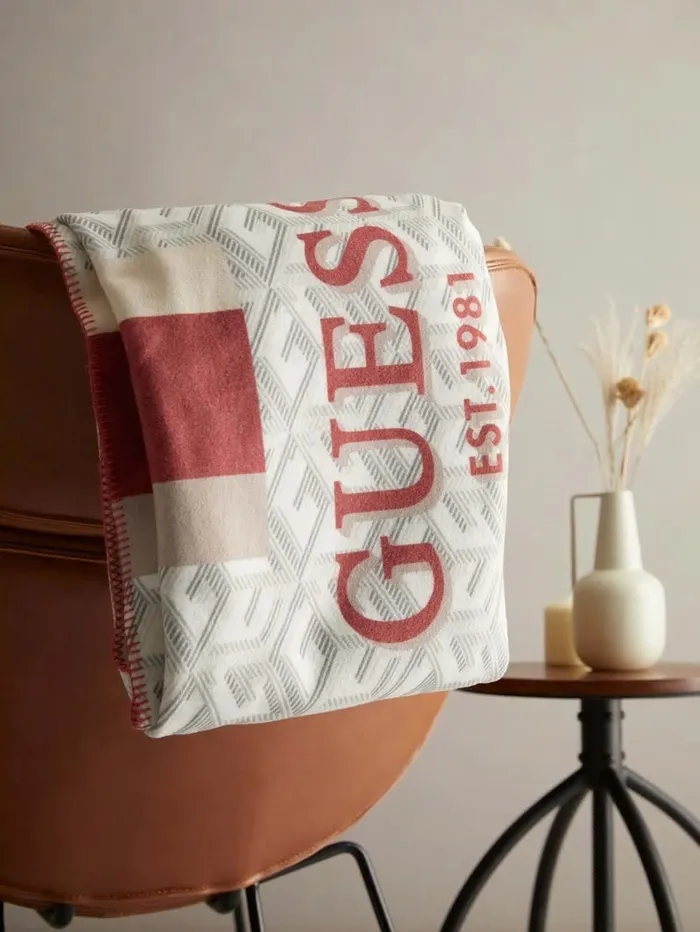 Home Women Fleece G Cube Blanket White Patent GUESS