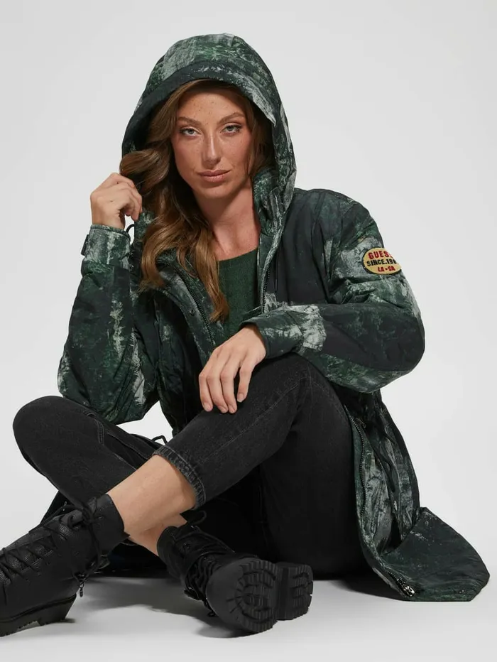 Jackets and Coats GUESS Women Ace Anorak Forest Cliffs Print Jackets and Coats GUESS Women Ace Anorak Forest Cliffs Print