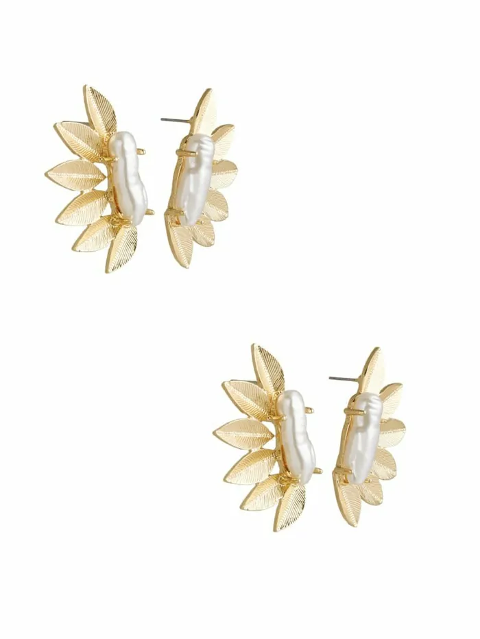 Jewelry Women GUESS 14K GoldPlated Leaf and Pear Feather Earring SilverGold Jewelry Women GUESS 14K GoldPlated Leaf and Pear Feather Earring SilverGold