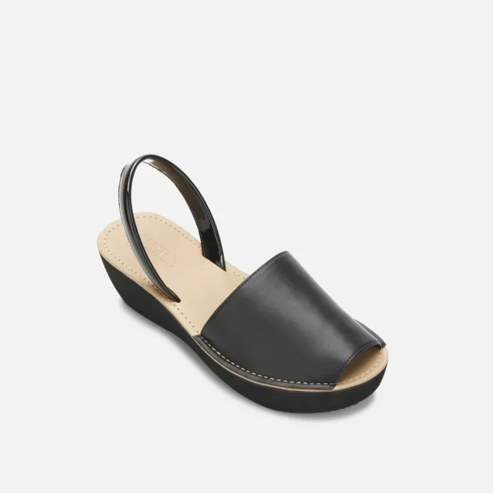 Kenneth Cole Fine Glass Faux Leather Platform Sandal Black Women Sandals