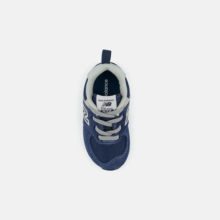 Kids New Balance 574 Core Bungee Navy with White Size 0 8211 10 Kids New Balance 574 Core Bungee Navy with White Size 0 8211 10