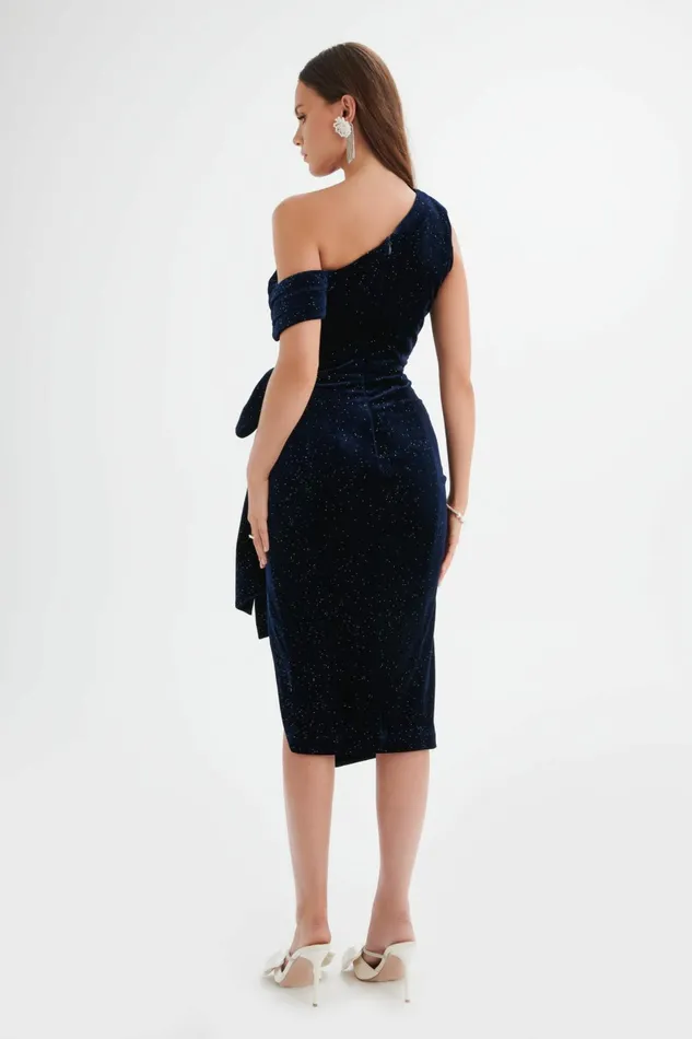Lavish Alice Bow Dresses HONEY Glitter Velvet Asymmetric Pleated Bow Midi Dress In Midnight Blue Midnight Blu 8211 Women