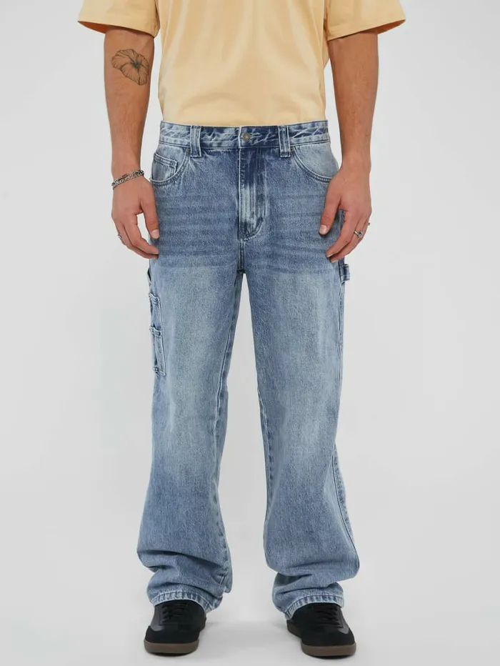 Men GUESS Originals Carpenter Denim Jeans Go Leo Lt Wash Jeans and Denim GUESS Men GUESS Originals Carpenter Denim Jeans Go Leo Lt Wash Jeans and Denim GUESS