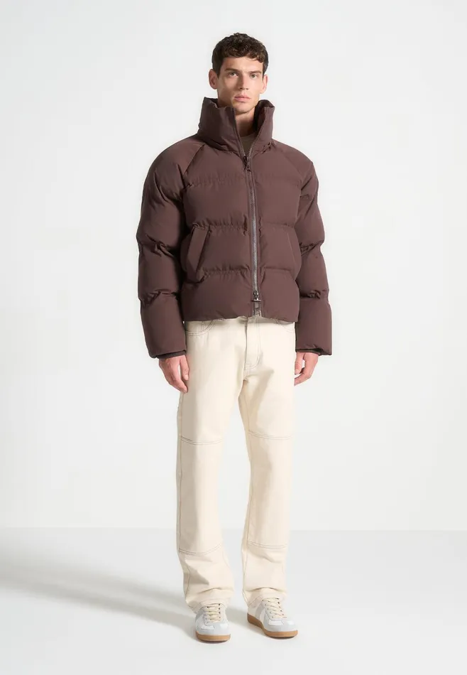 Men Manire De Voir Cropped Raglan Wrap Neck Puffer Jacket Brown