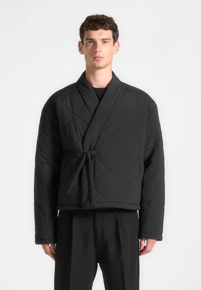 Men Manire De Voir Kimono Quilted Wrap Puffer Jacket Black