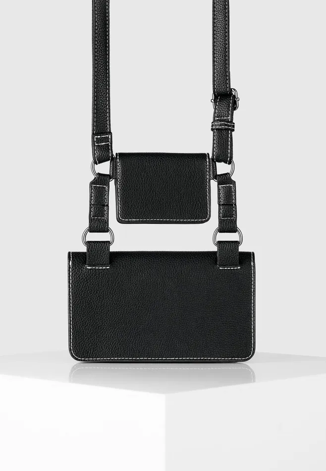 Men Manire De Voir Monet Duo Crossbody Bag Black