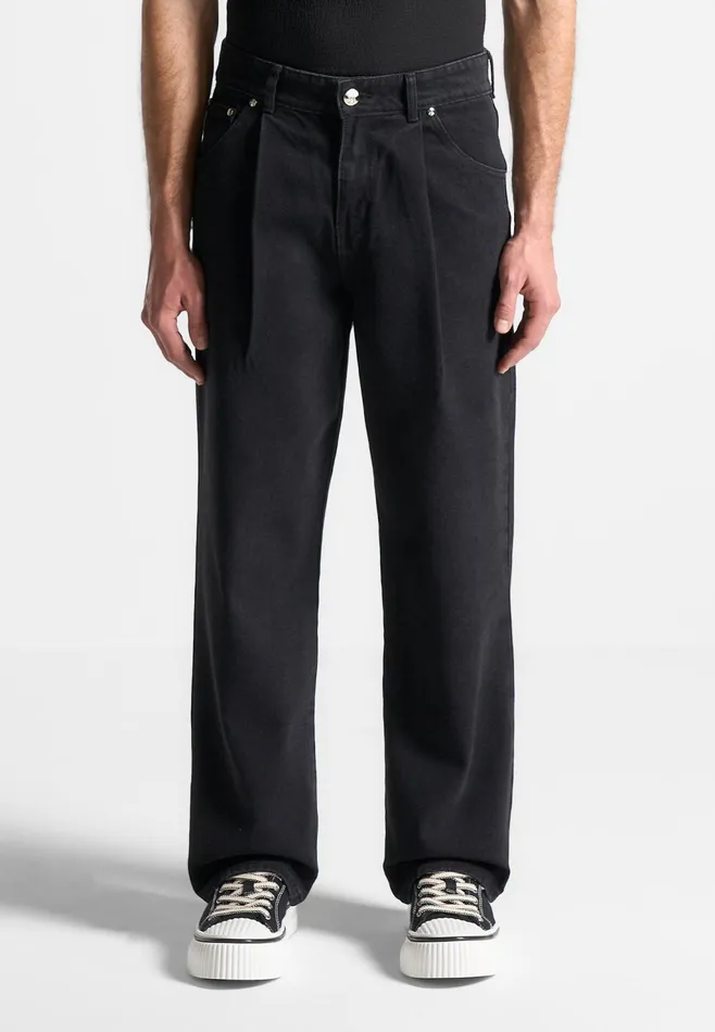Men Manire De Voir Pleated Jeans Washed Black