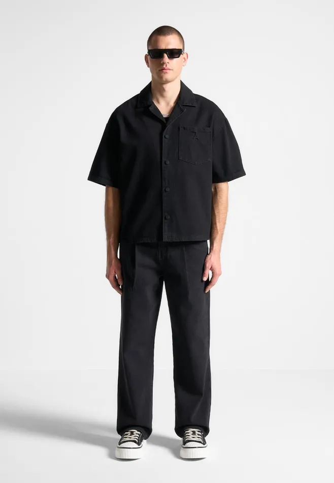 Men Manire De Voir Pleated Jeans Washed Black