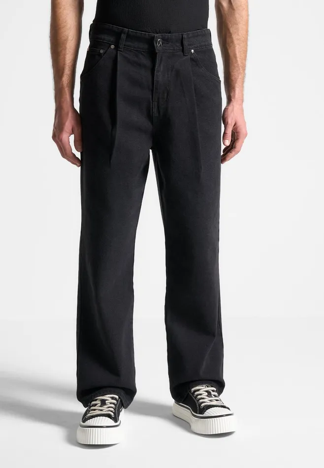 Men Manire De Voir Pleated Jeans Washed Black
