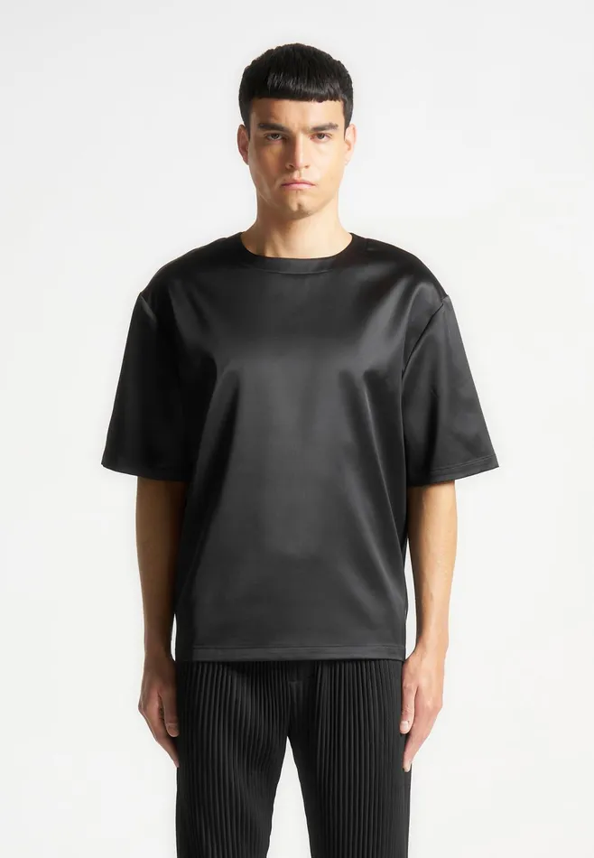 Men Manire De Voir Satin Boxy Fit TShirt Black