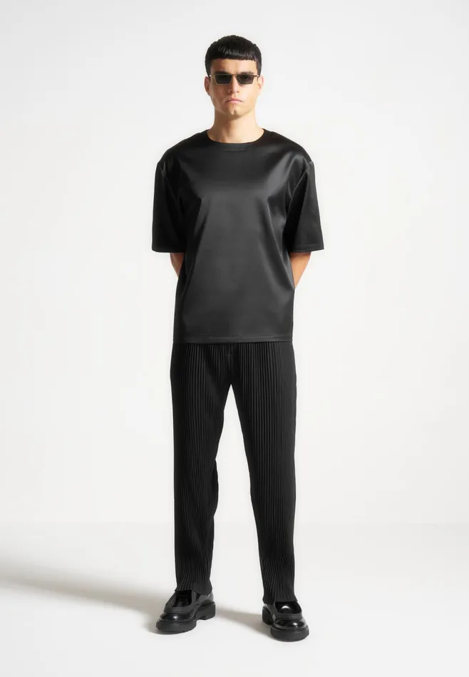 Men Manire De Voir Satin Boxy Fit TShirt Black