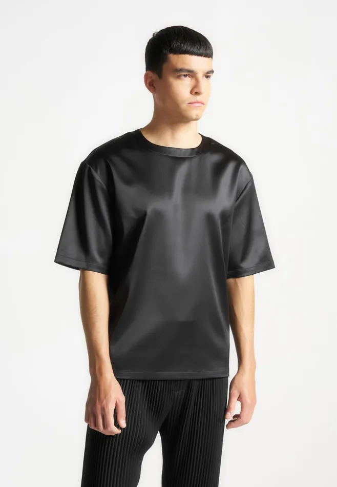 Men Manire De Voir Satin Boxy Fit TShirt Black