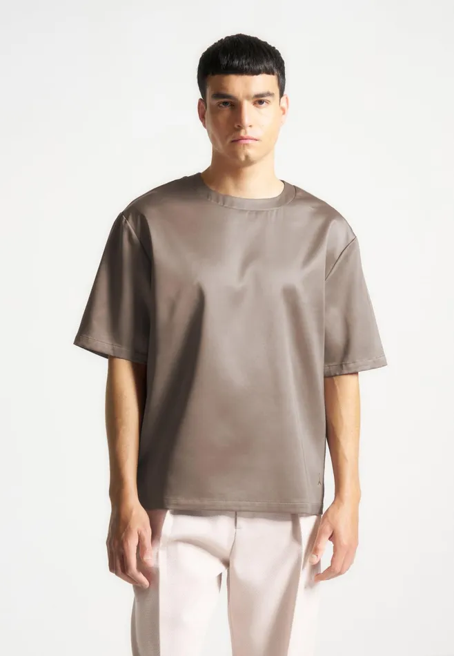 Men Manire De Voir Satin Boxy Fit TShirt Taupe