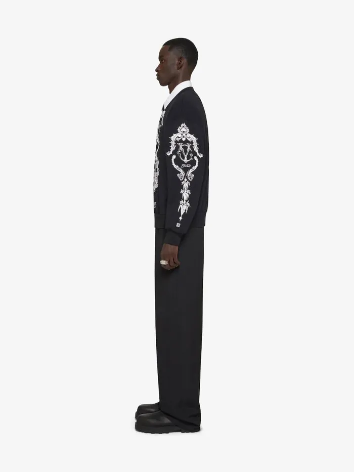 Men Sweatshirts and Hoodies Givenchy GIVENCHY Crest Boxy Fit Sweatshirt In Fleece Black