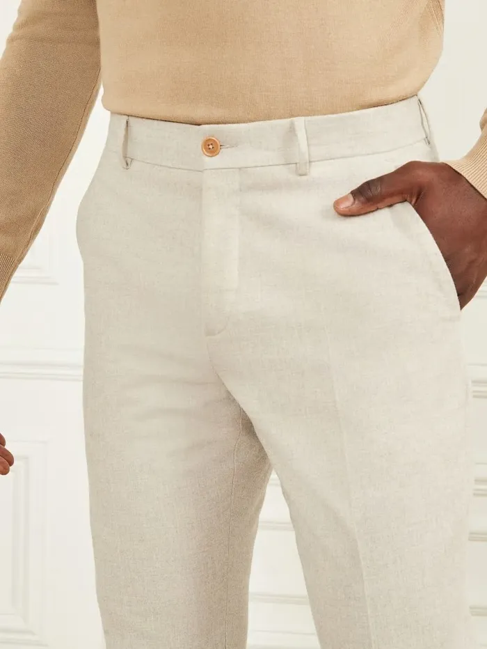 Pants and Shorts Roger Classic Chino Pant Herb Tan Yd GUESS Men Pants and Shorts Roger Classic Chino Pant Herb Tan Yd GUESS Men