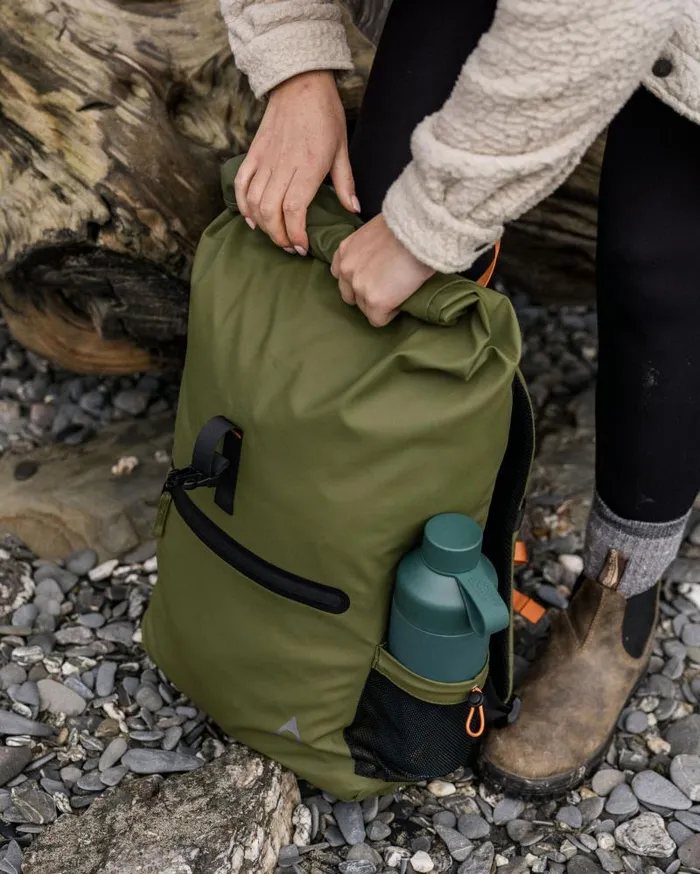 Passenger Backpacks and Bags Crossing Roll Top Backpack True Black Khaki True Black Khaki 8211 WomenMen
