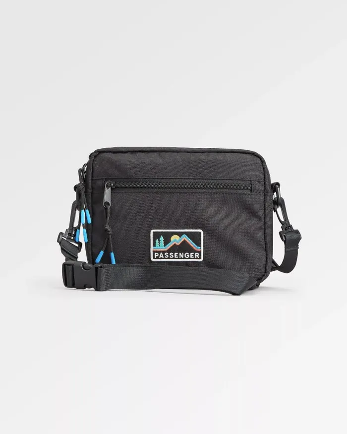 Passenger Backpacks and Bags Mainland Recycled Hip Pack Black Black 8211 WomenMen