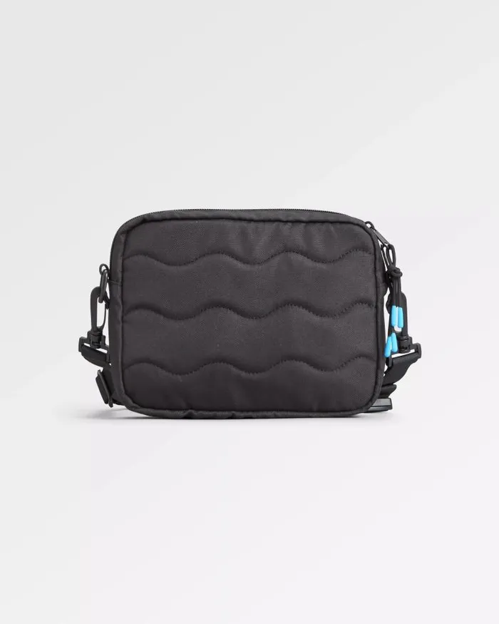 Passenger Backpacks and Bags Mainland Recycled Hip Pack Black Black 8211 WomenMen