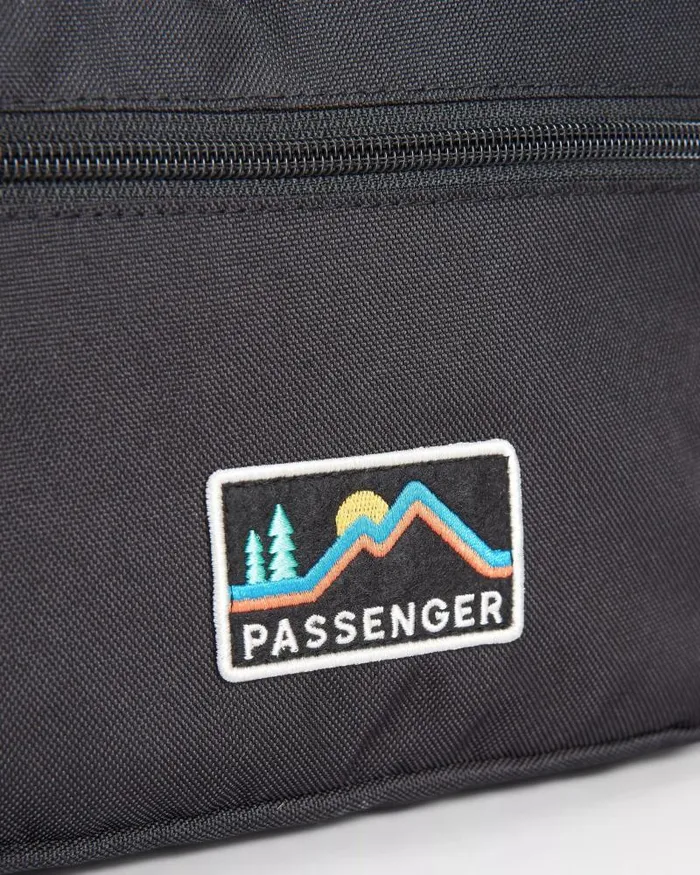 Passenger Backpacks and Bags Mainland Recycled Hip Pack Black Black 8211 WomenMen