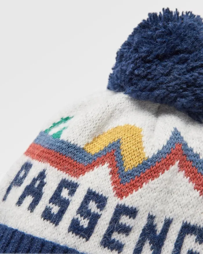 Passenger Beanies Passenger Recycled Bobble Hat Vintage White Vintage White 8211 WomenMen