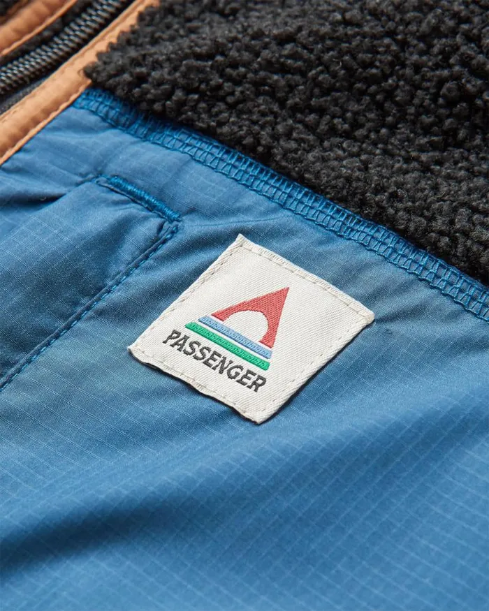 Passenger Tops Born Explorer Recycled PolarLined Sherpa Vest Black Black 8211 Men