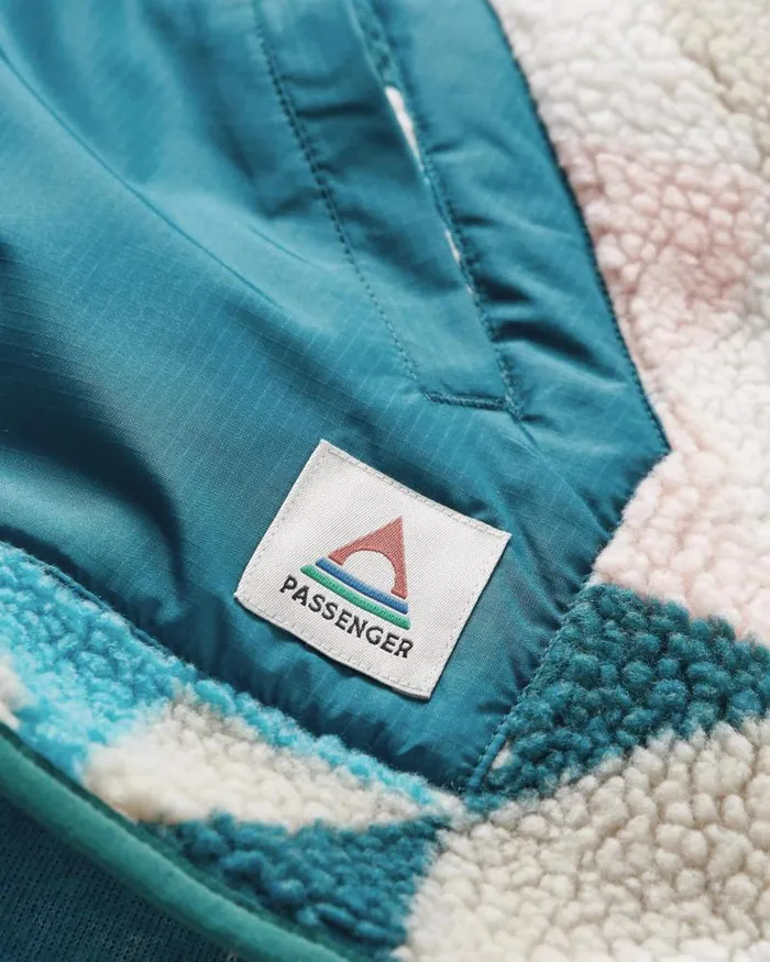 Passenger Tops Clover Recycled DeepPile Sherpa Fleece Homespun Blue Sea Homespun Blue Sea 8211 Women
