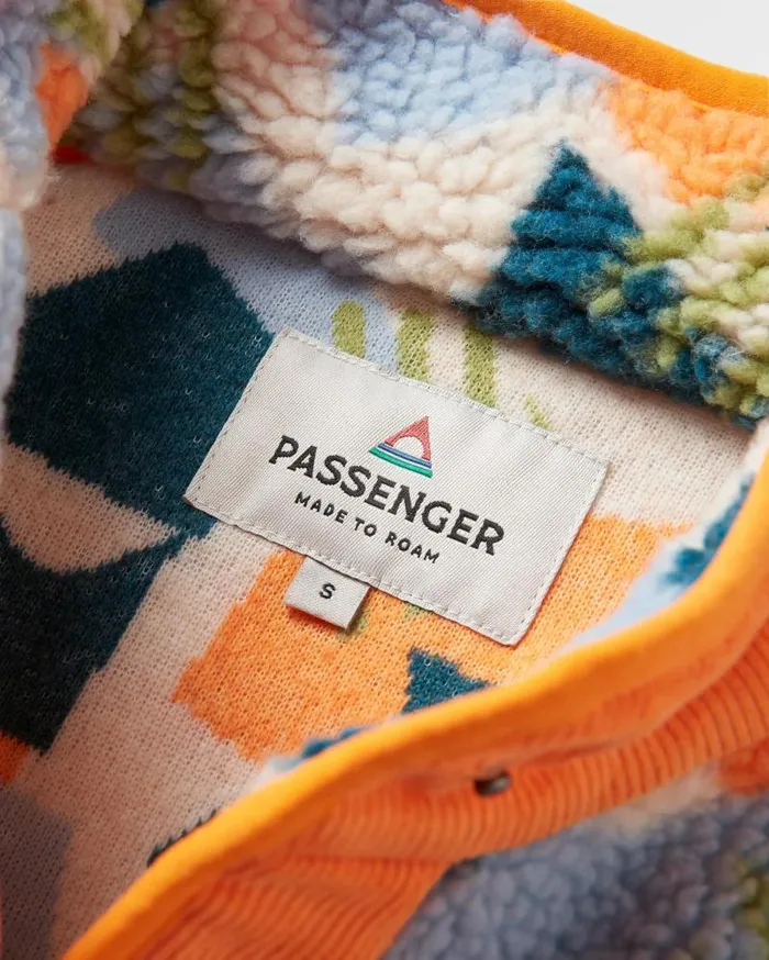 Passenger Tops Clover Recycled DeepPile Sherpa Fleece Off White Camo Off White Camo 8211 Women