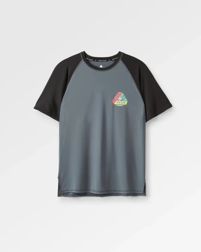 Passenger Tops Dawn To Dusk Recycled Active Tshirt Storm Grey Storm Grey 8211 Men