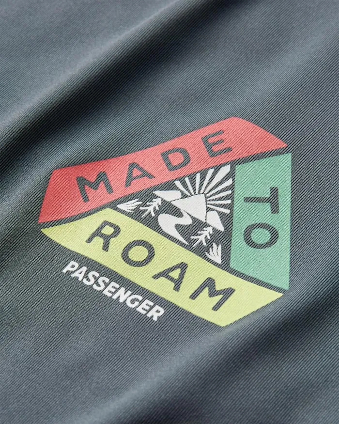 Passenger Tops Dawn To Dusk Recycled Active Tshirt Storm Grey Storm Grey 8211 Men