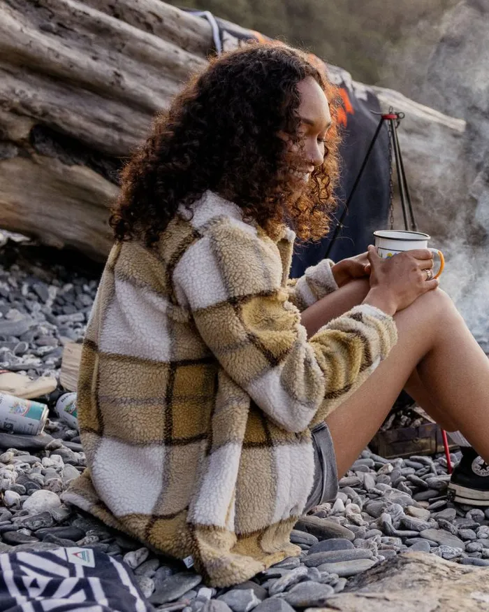 Passenger Tops Olympus Yarn Dye Recycled Sherpa Fleece Shirt Honey Check Honey Check 8211 Women