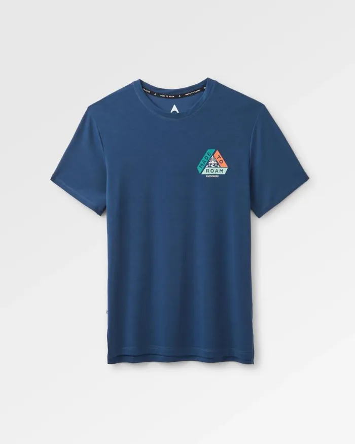 Passenger Tops Trail Active Recycled Tshirt Dark Denim Dark Denim 8211 Men