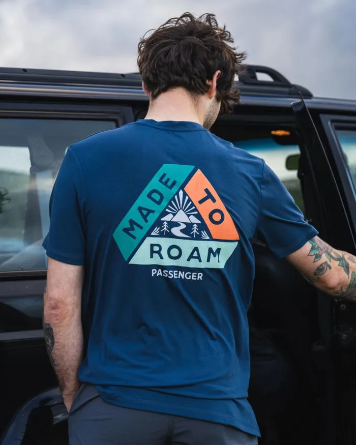 Passenger Tops Trail Active Recycled Tshirt Dark Denim Dark Denim 8211 Men
