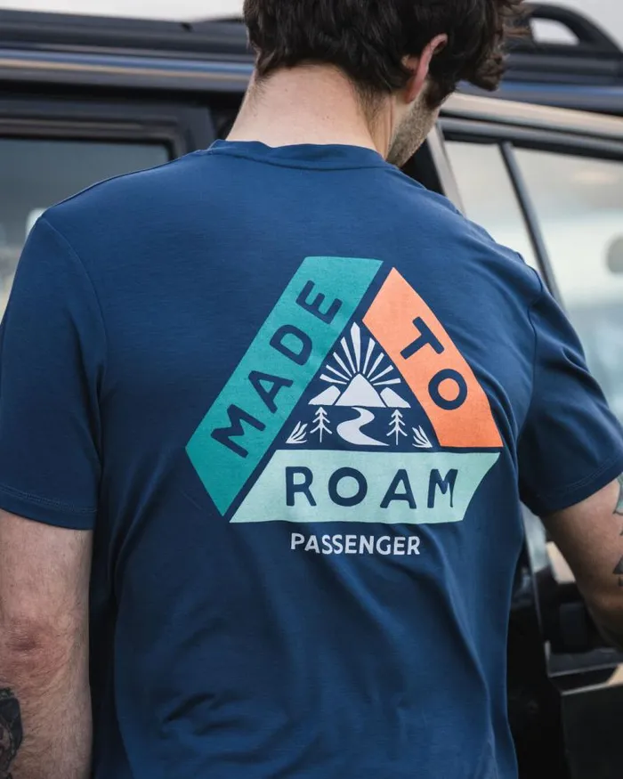 Passenger Tops Trail Active Recycled Tshirt Dark Denim Dark Denim 8211 Men