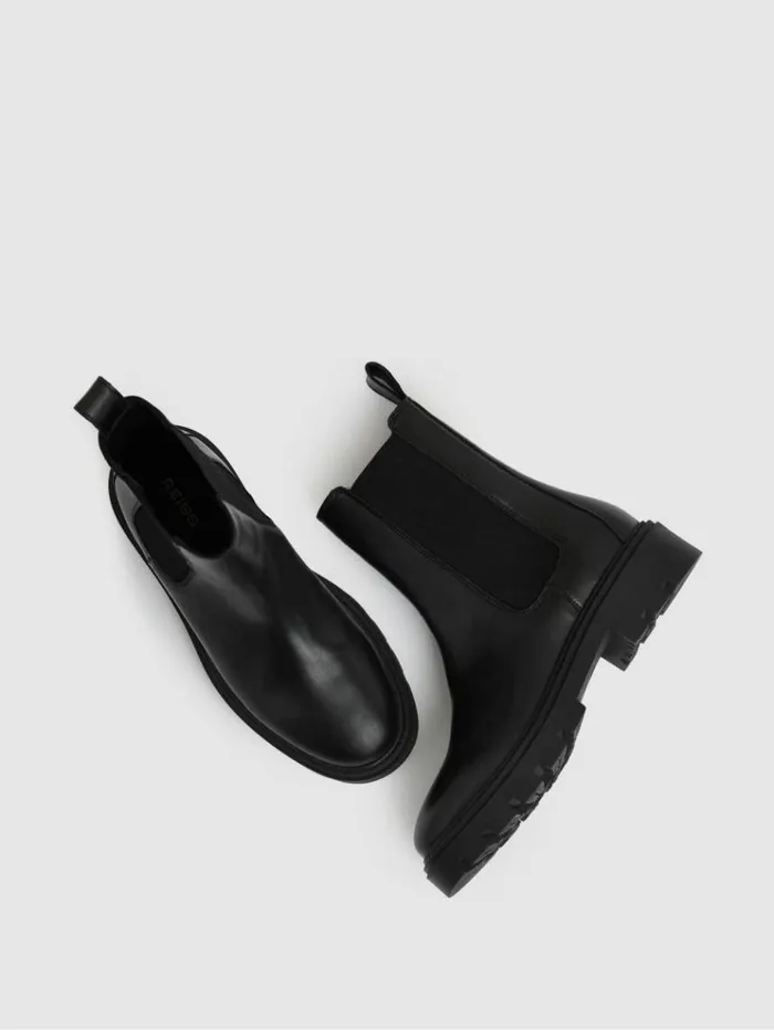 REISS Boots Women Leather Cleated Sole Chelsea Boots Black