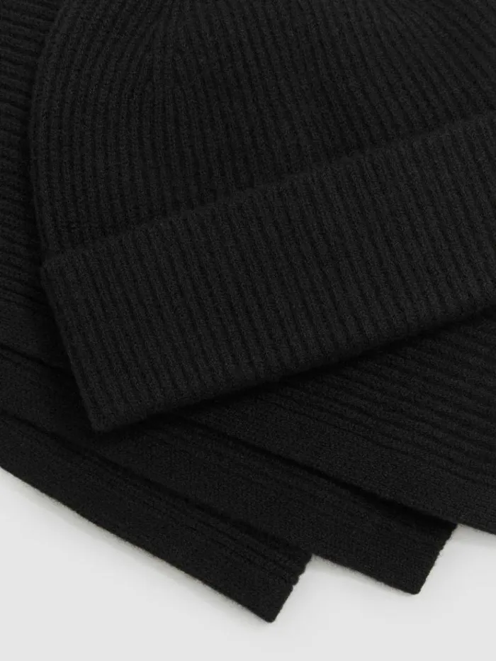 REISS Hats Gloves and Scarves Men Merino Wool Ribbed Scarf And Beanie Set Black