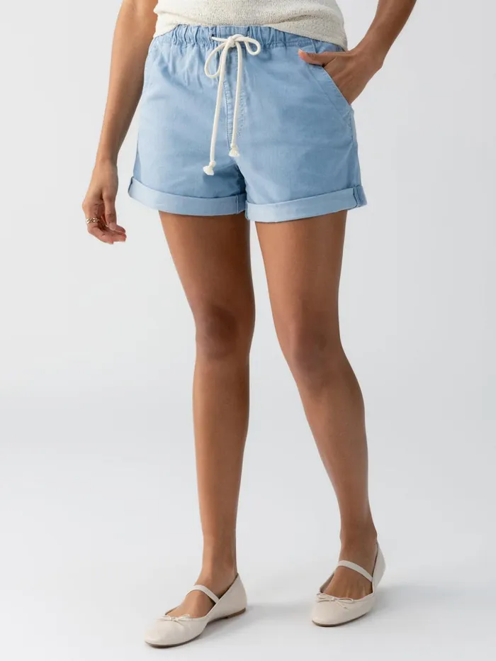Sanctuary Clothing Denim Women Beachy Cuffed Standard Rise Short Pale Blue