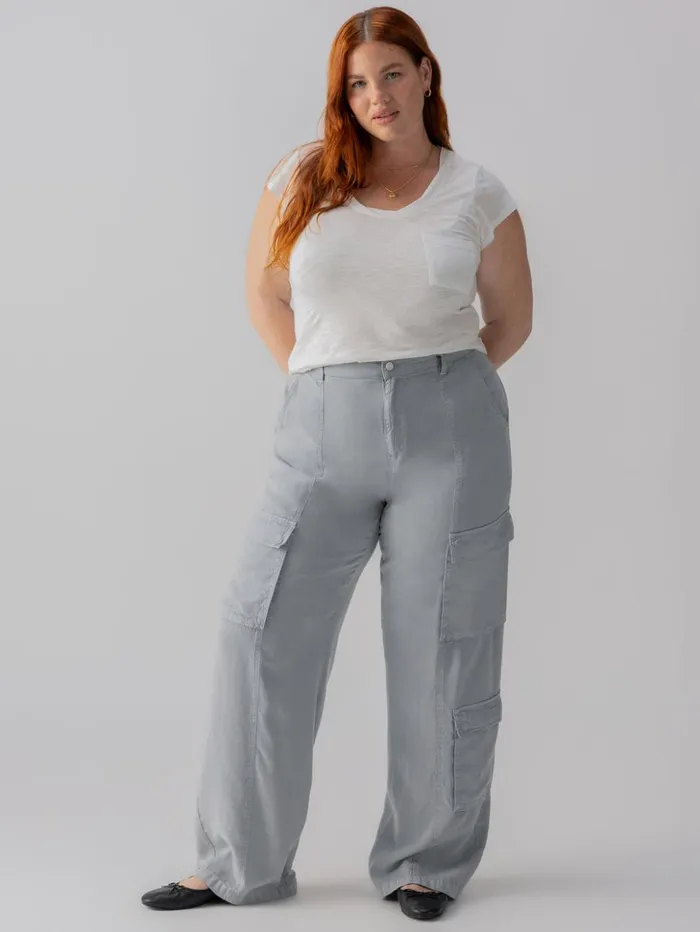 Sanctuary Clothing Inclusive Women Doheny Standard Rise Cargo Pant Eucalyptus Inclusive Collection