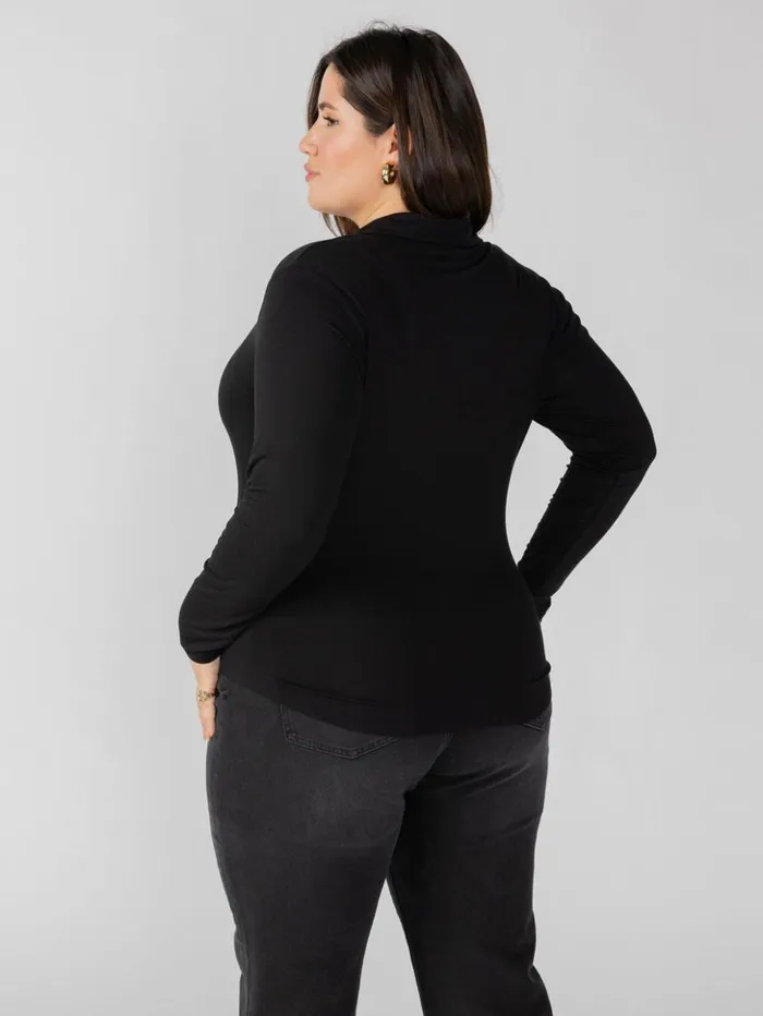 Sanctuary Clothing Inclusive Women Dreamgirl Knit Button Up Top Black Inclusive Collection