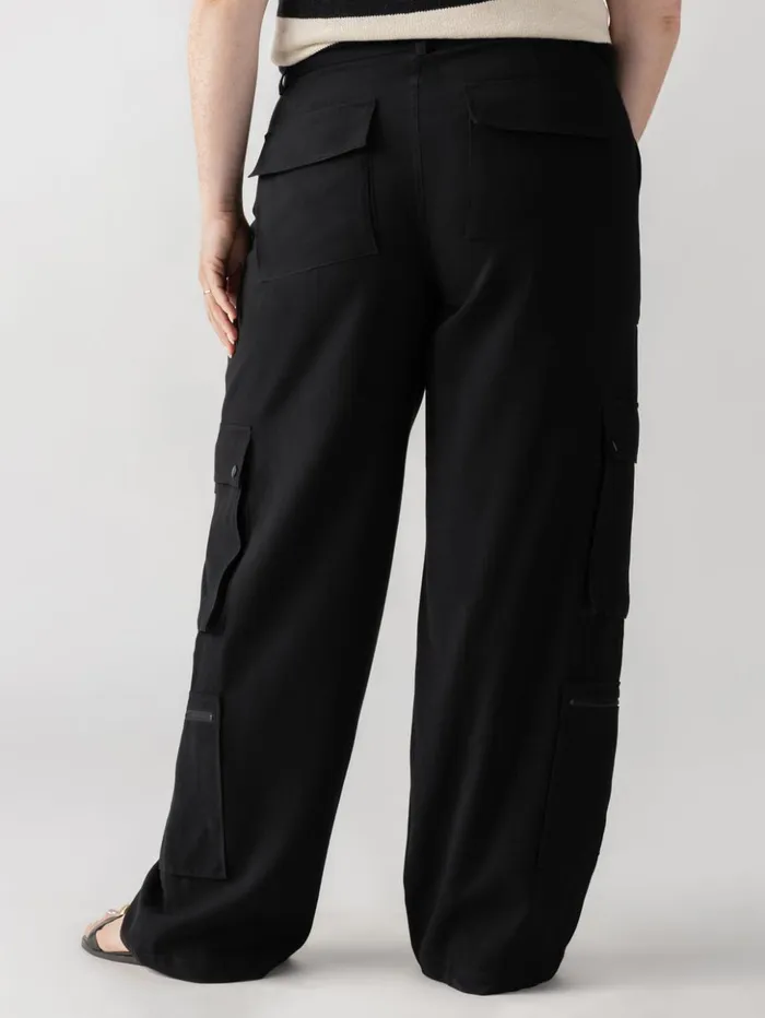 Sanctuary Clothing Inclusive Women OTT SemiHigh Rise Cargo Pant Black Inclusive Collection