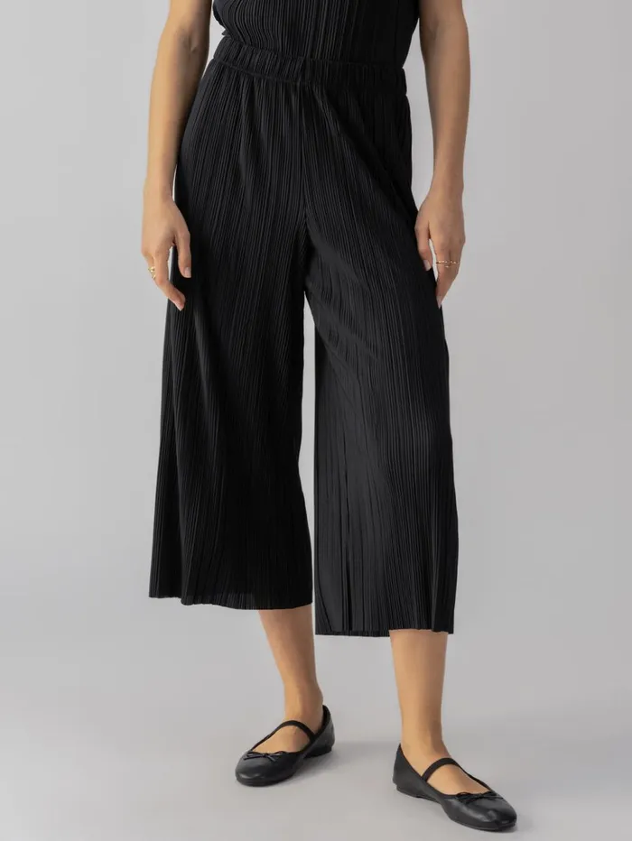 Sanctuary Clothing Pants Women Plisse Semi High Rise Culotte Black