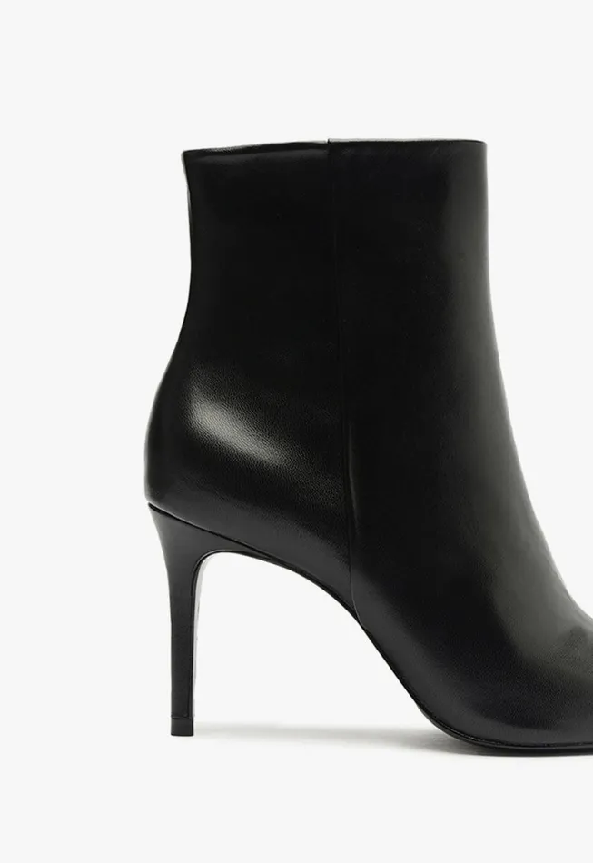 Schutz Shoes Booties Mikki Bootie Black 8211 Women