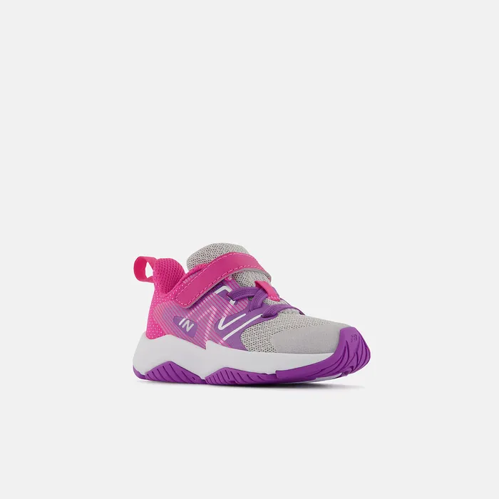Size 0 8211 10 Kids Rave Run v2 Bungee Lace with Top Strap Summer Fog with Mystic Purple and Hipink New Balance Size 0 8211 10 Kids Rave Run v2 Bungee Lace with Top Strap Summer Fog with Mystic Purple and Hipink New Balance